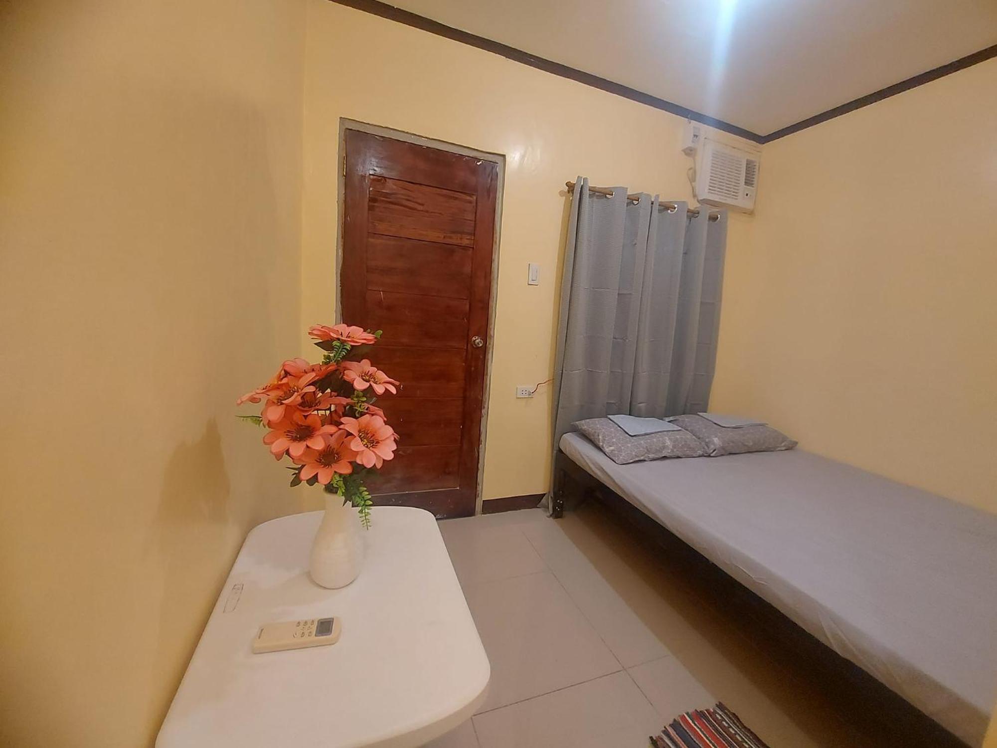 Cheri Backpackers Hostel Moalboal Zewnętrze zdjęcie
